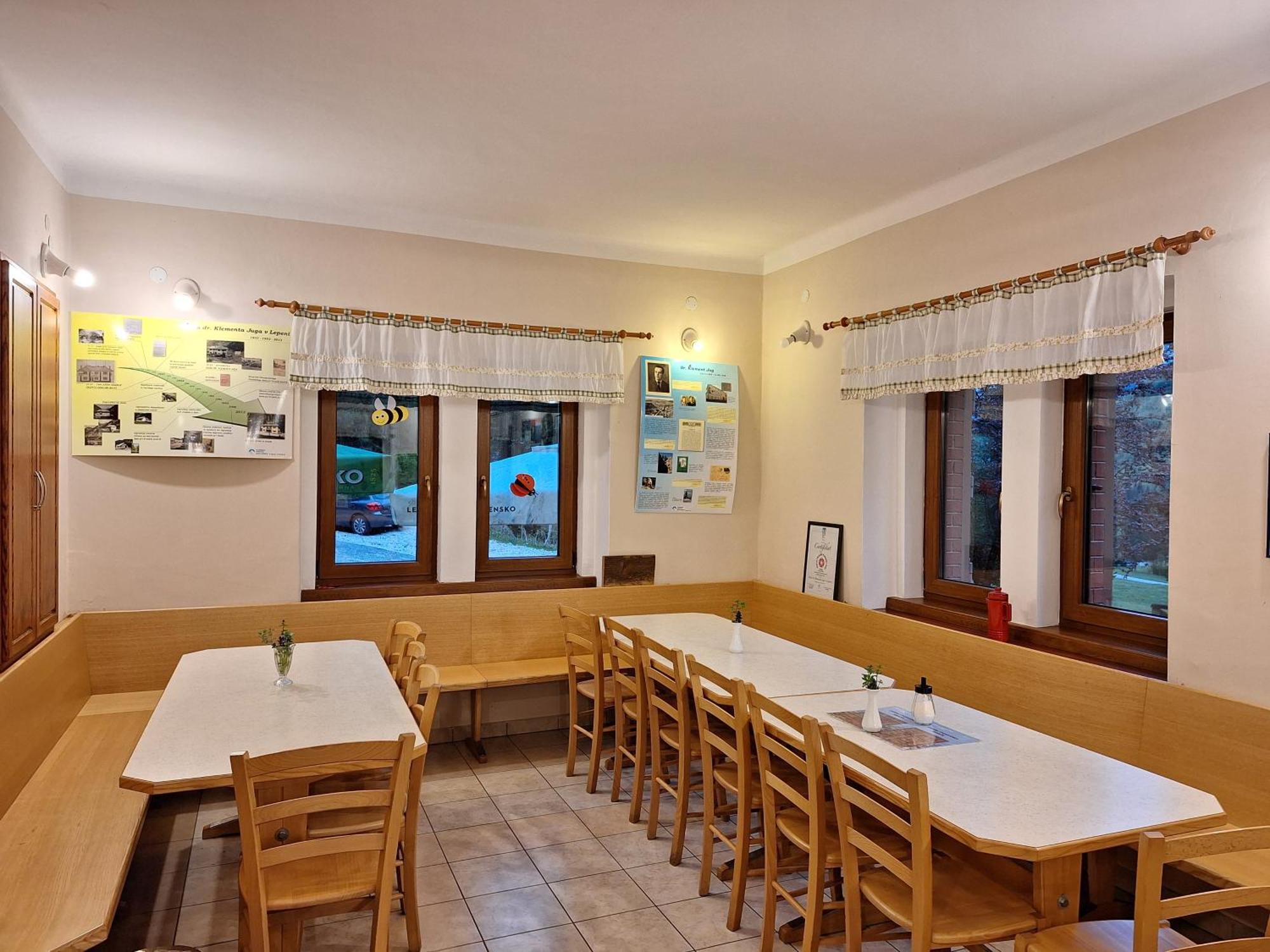 Hotel Dom Klementa Juga à Lepena Extérieur photo